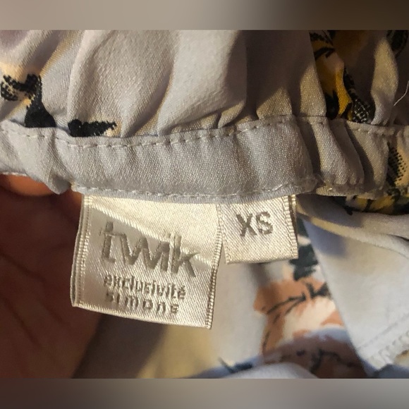 Simons / Twik - one shoulder floral dress with pockets - Picture 3 of 3